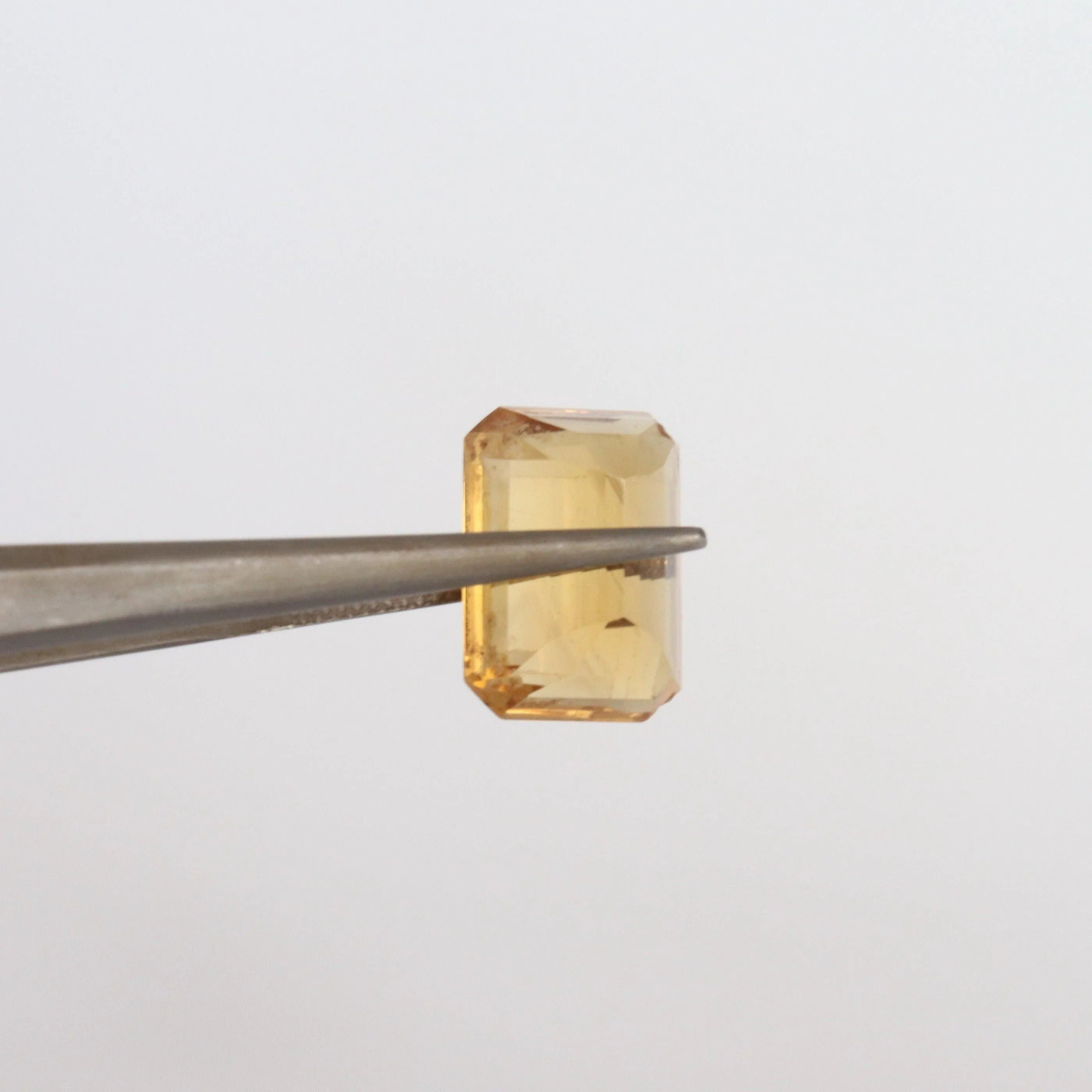 11.8mm x 15.8mm Emerald Citrine Stone