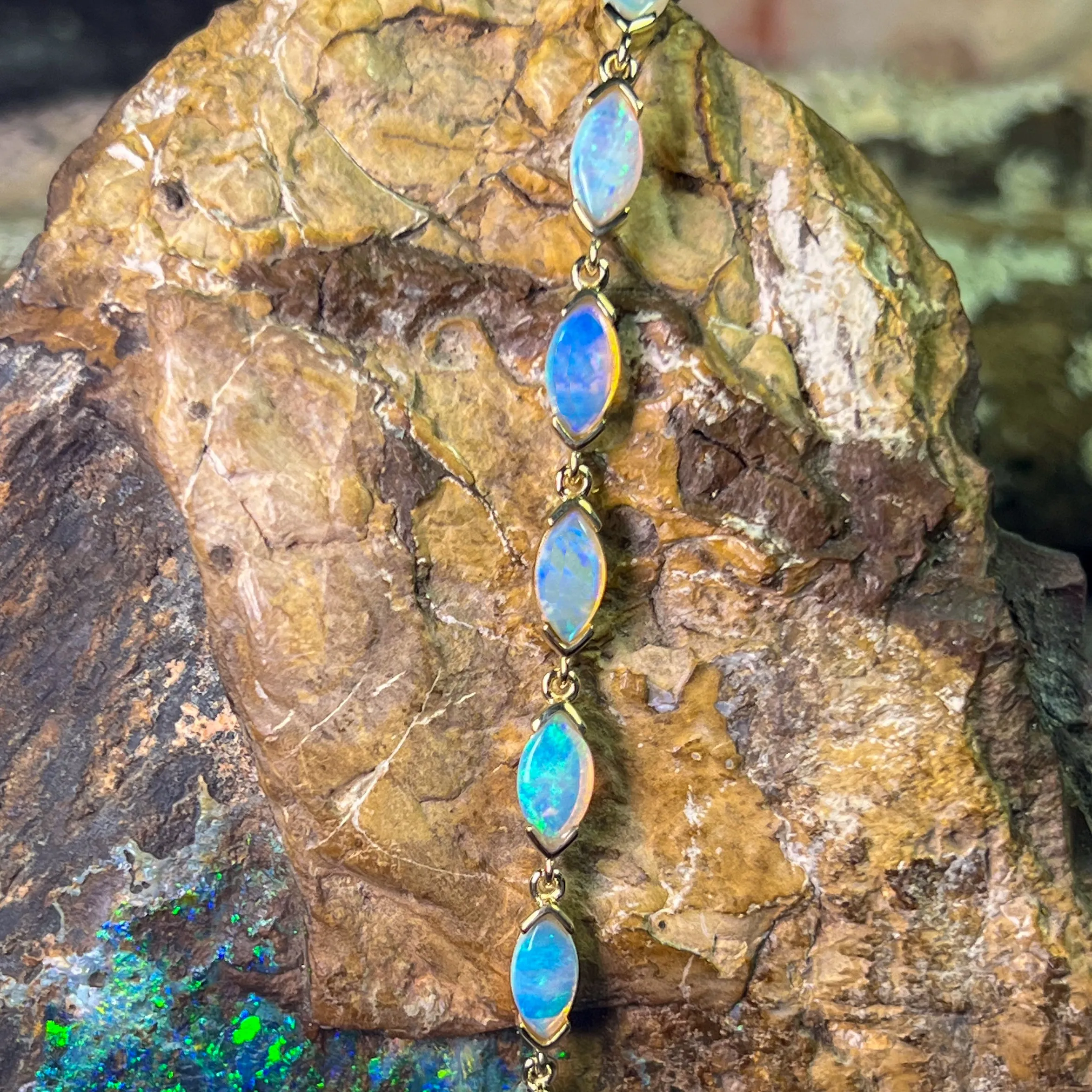 9kt Yellow Gold Marquise shape V claw Light Opal bracelet 21.5cm
