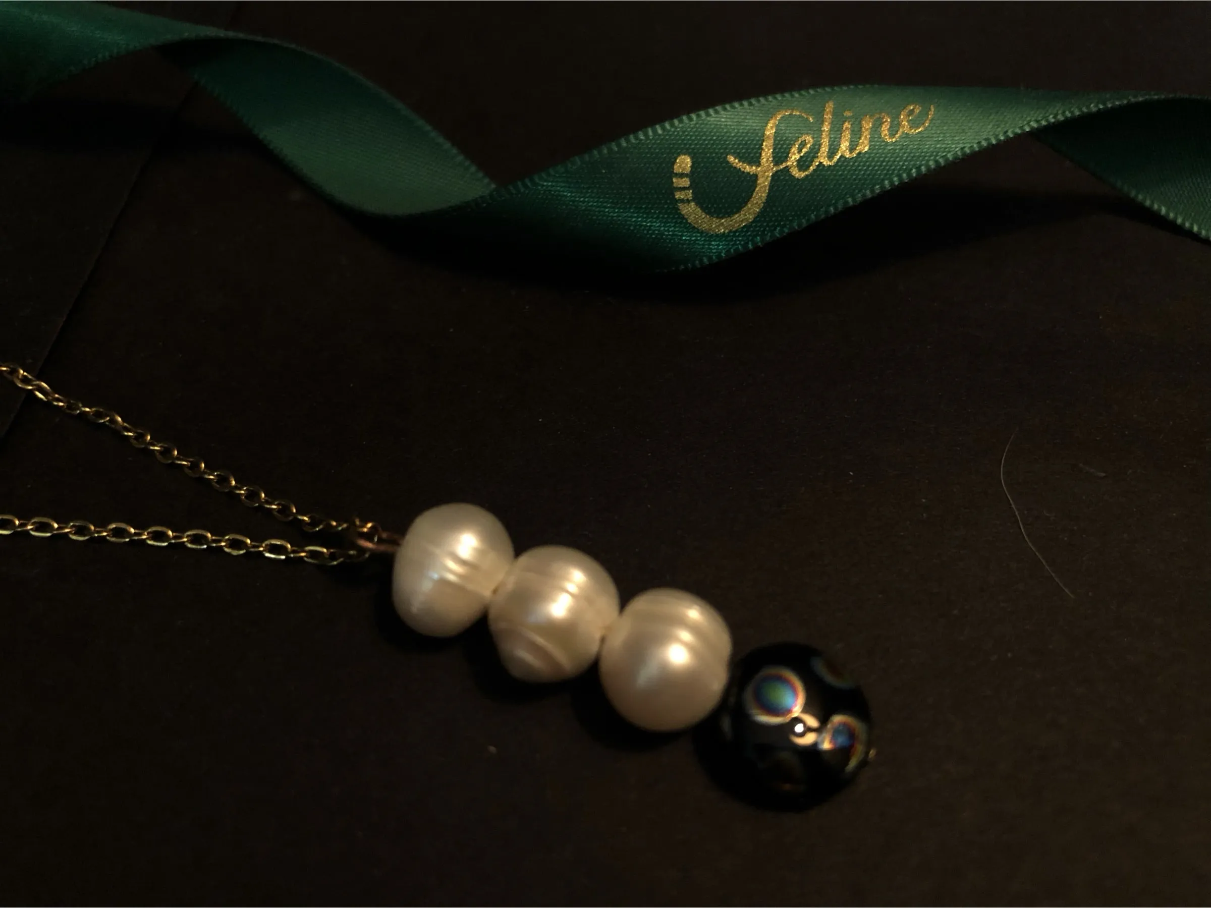 Cam Pearl   Glass Necklace