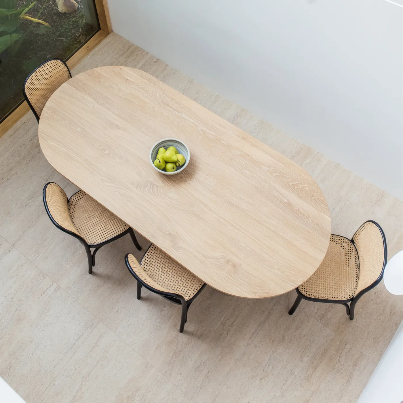 CORAL Oval Dining Table