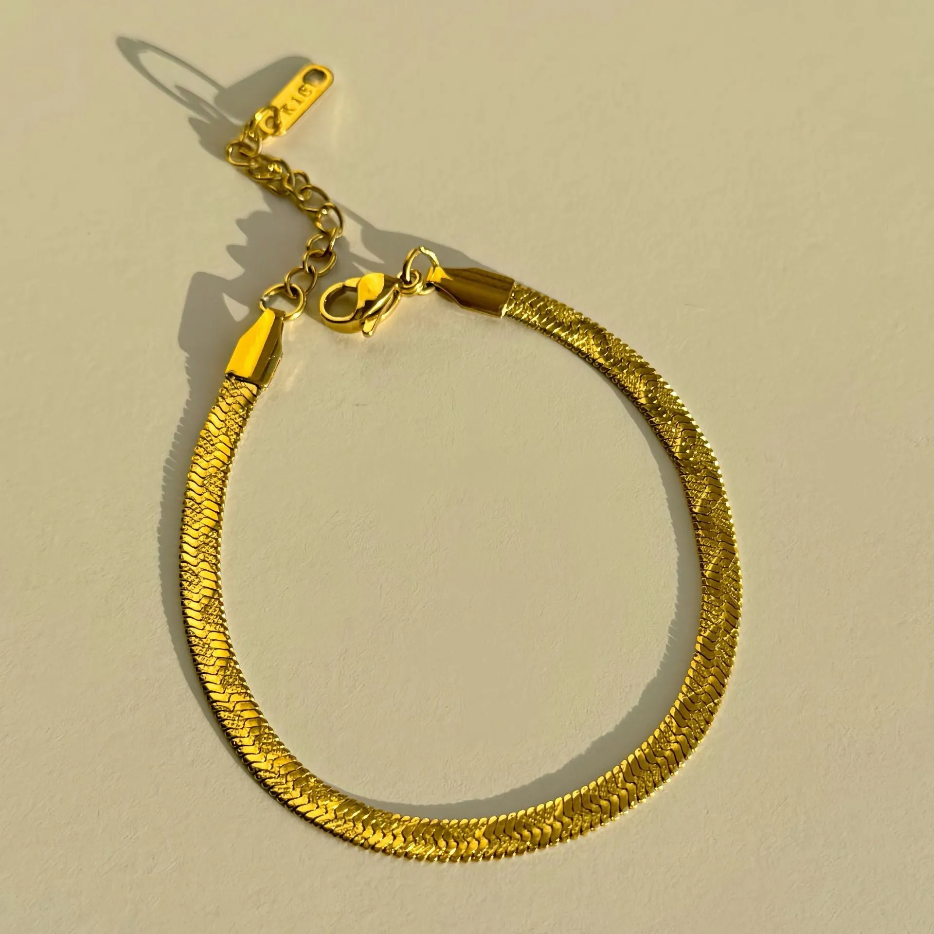 Embossed Pattern Gold And Silver Bracelet Suit