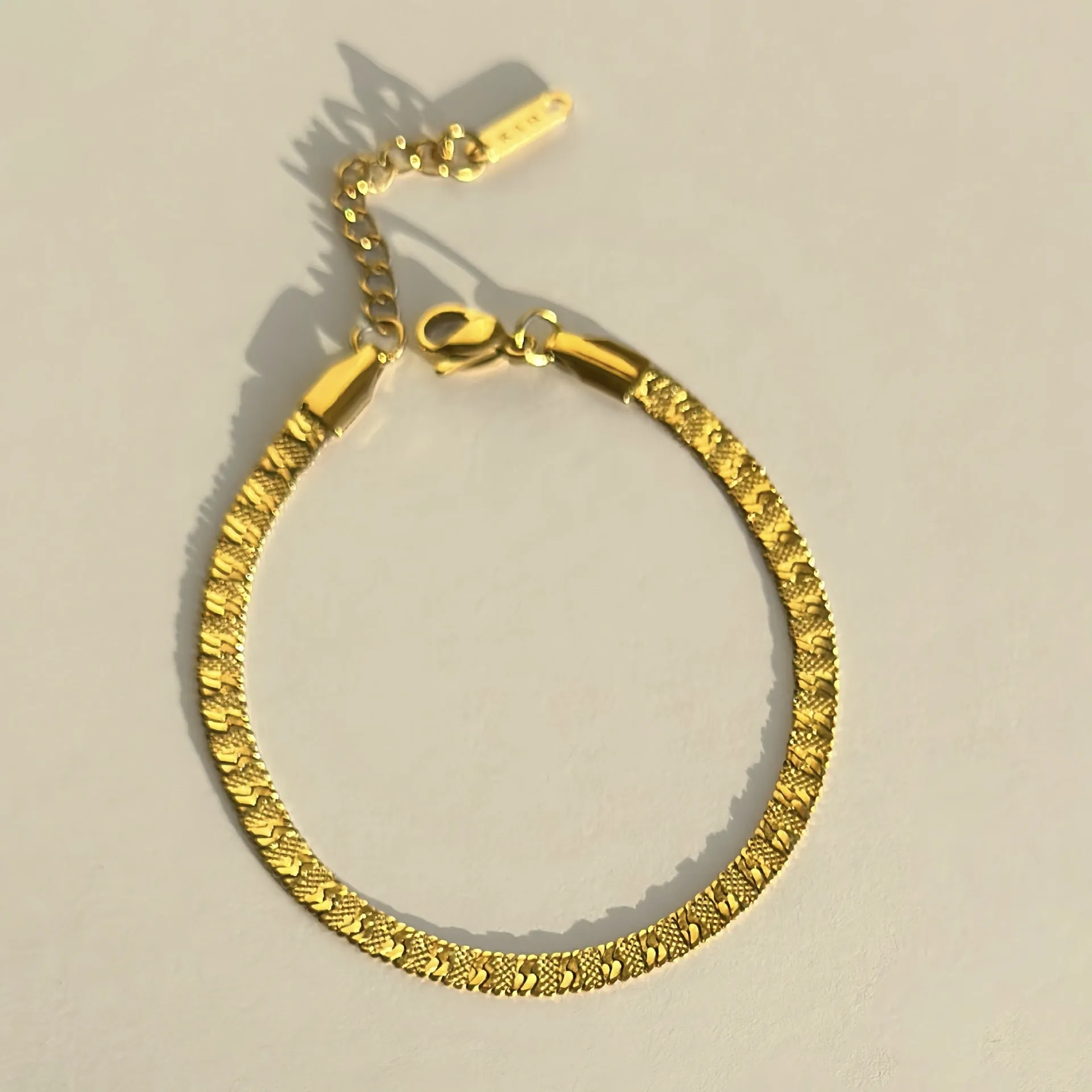 Embossed Pattern Gold And Silver Bracelet Suit