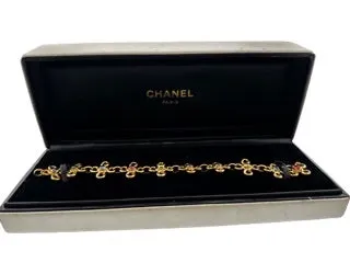Estate - Designer Chanel Elegant Garnet, Amethyst, Peridot 18K Yellow Gold Knot Motif Links Bracelet 15306