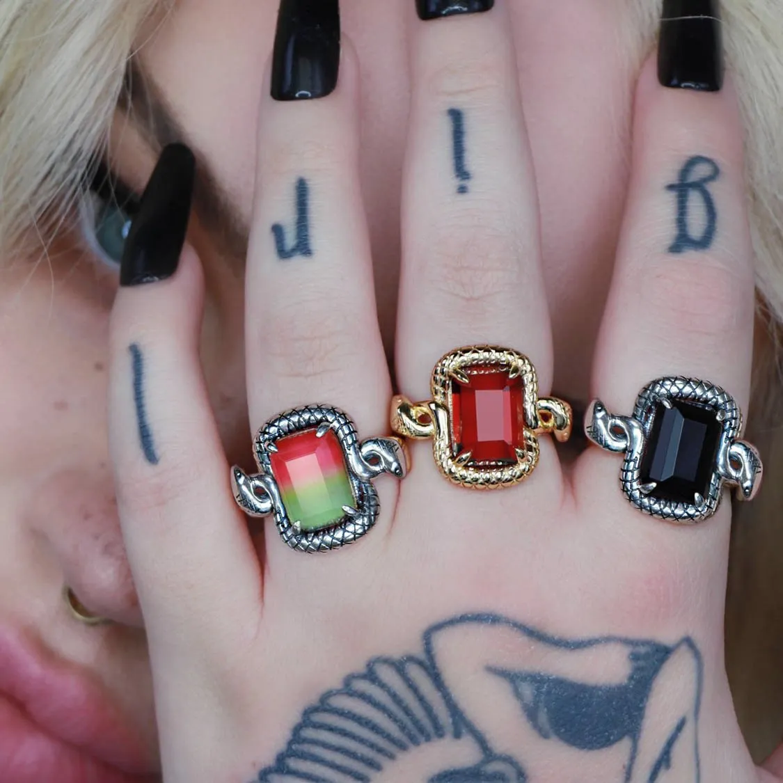 MALICE. Black Spinel Coiled Snake Cocktail Ring - Silver
