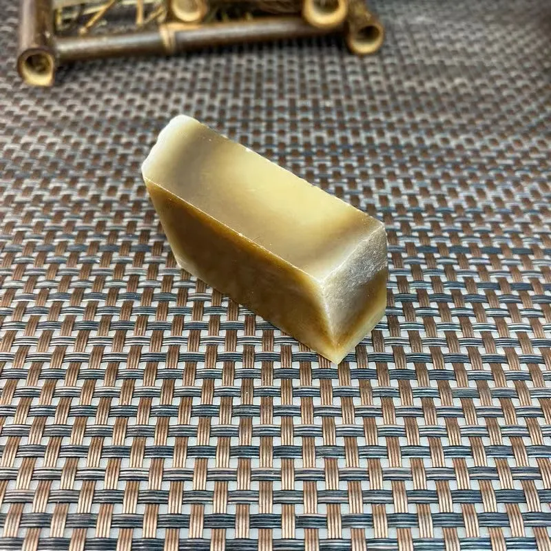 Natural Hetian Jade Rough Nephrite Raw (79g,5.7X2.3X1.9cm)
