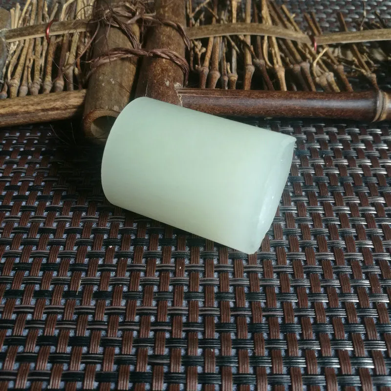 Natural Kunlun Jade Rough Nephrite Raw (65g,3.3X4.3cm)