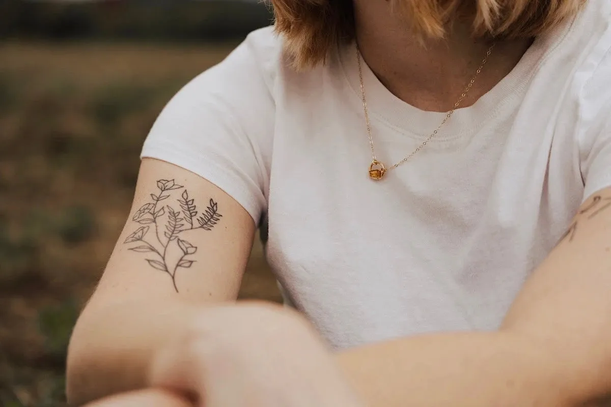 November Moment Necklace