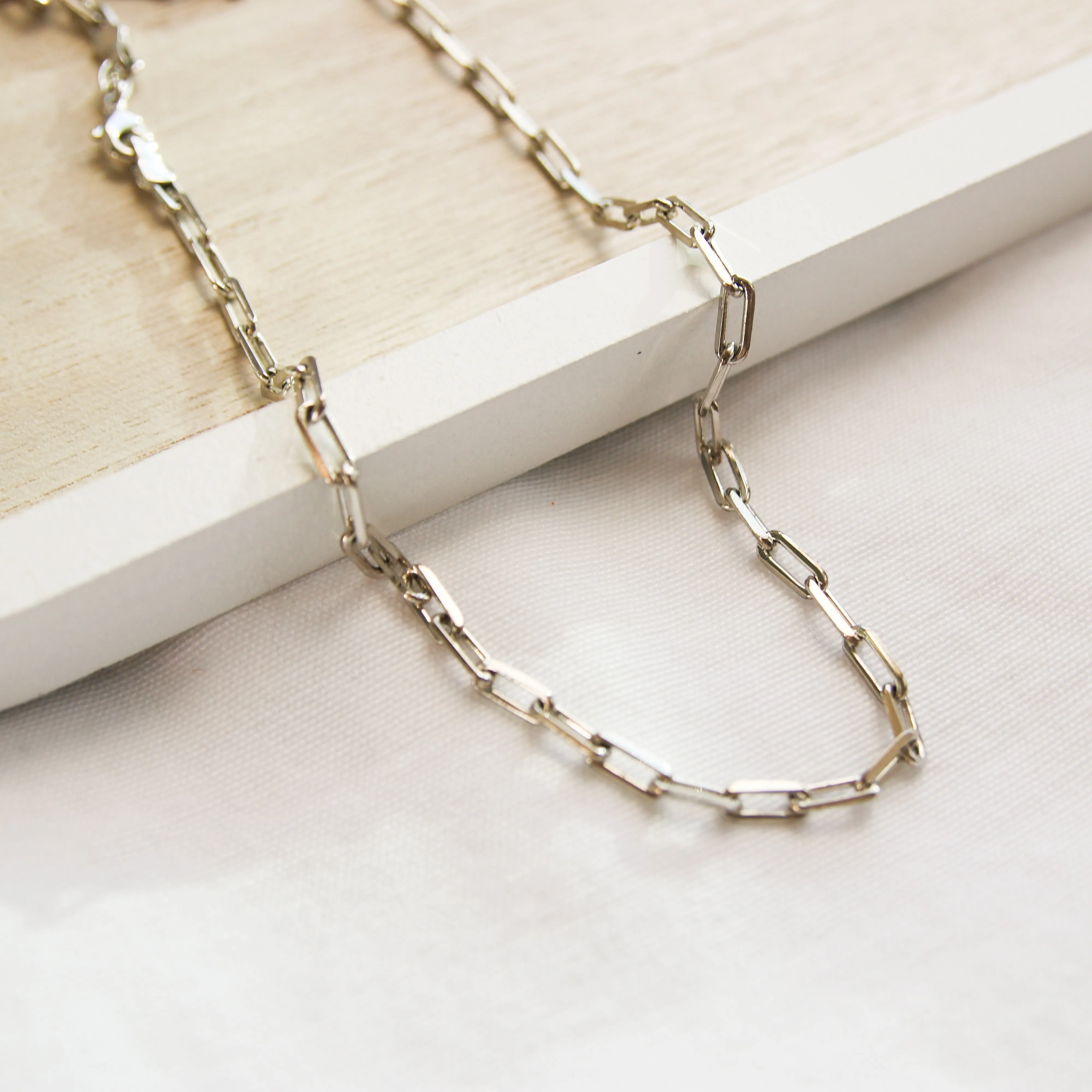 Silver Medium Paperclip Chain Choker