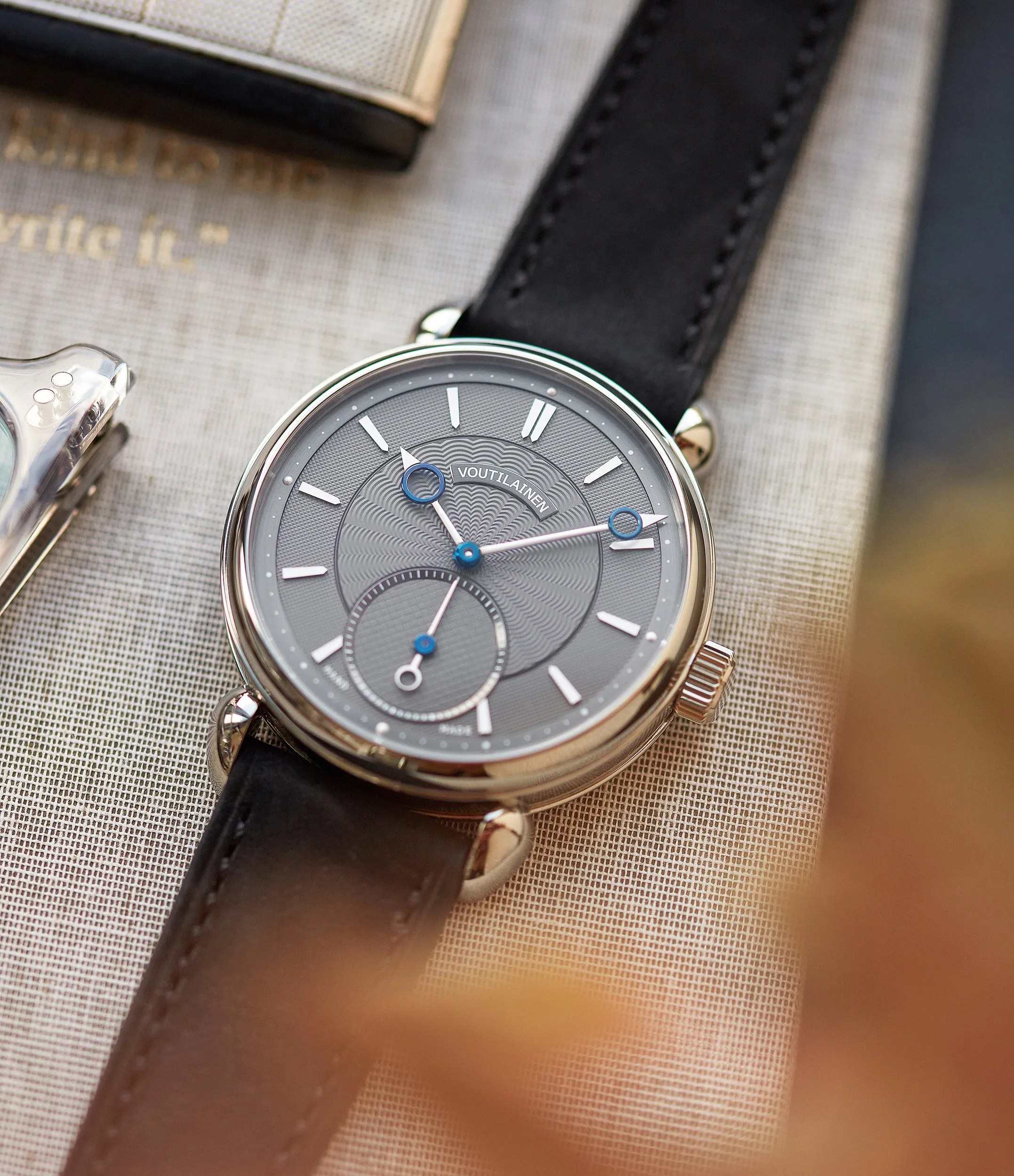 Vingt-8 | Titanium