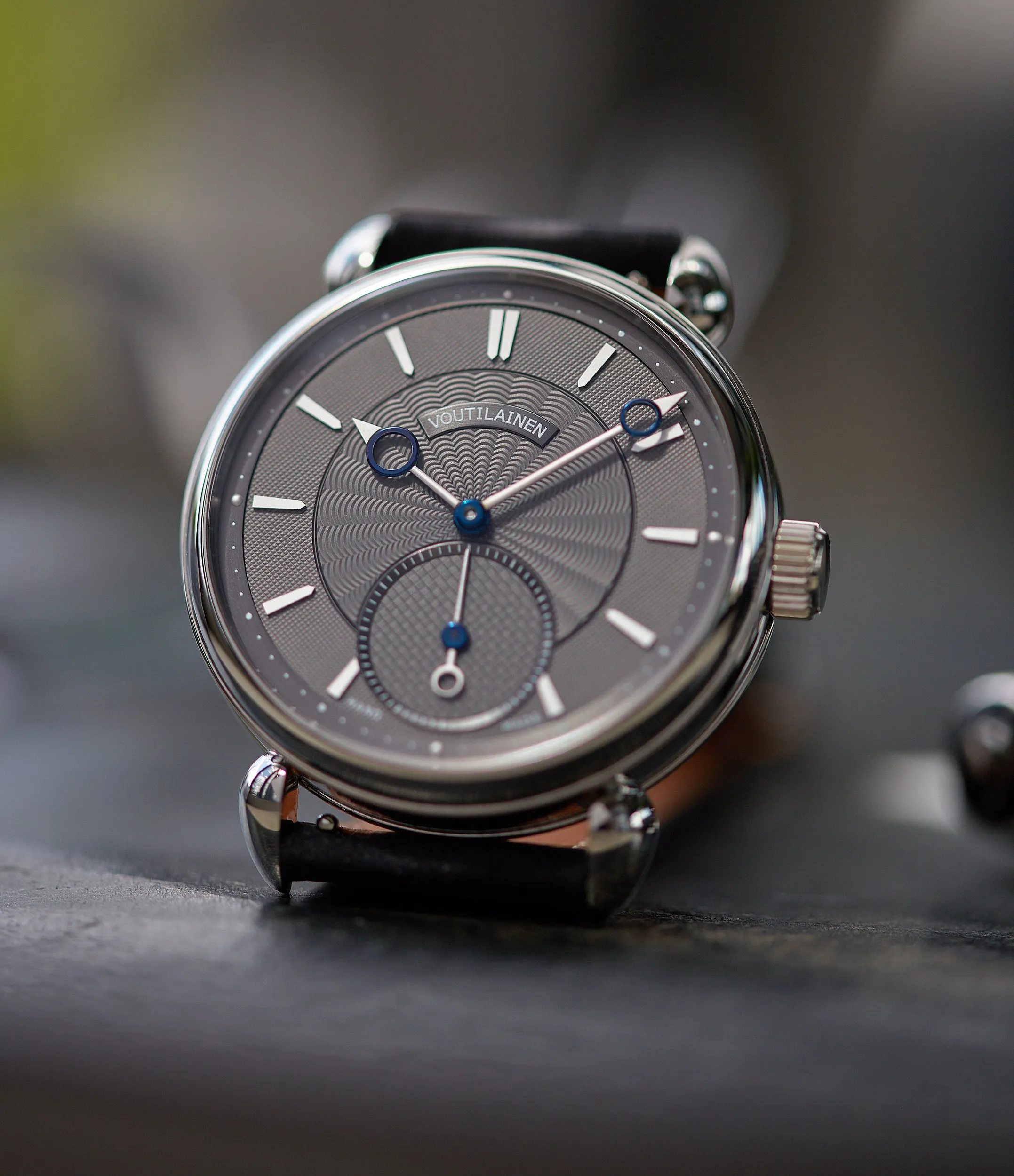 Vingt-8 | Titanium