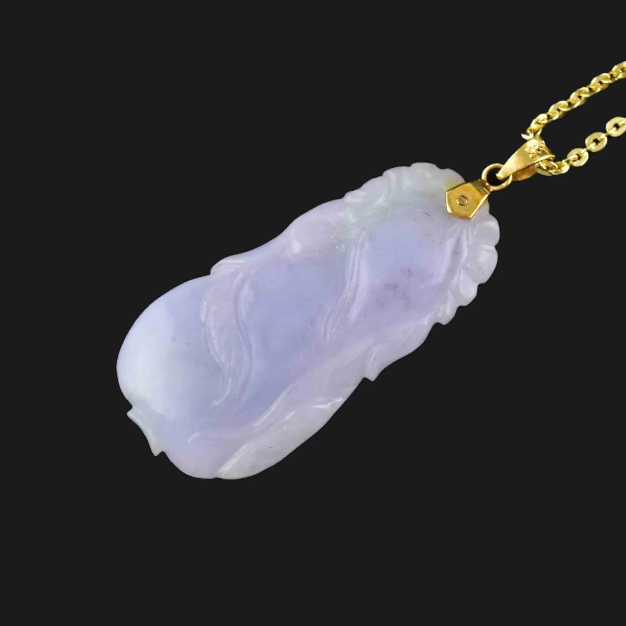 Vintage Carved Purple Jade Pendant Necklace in 14K Gold