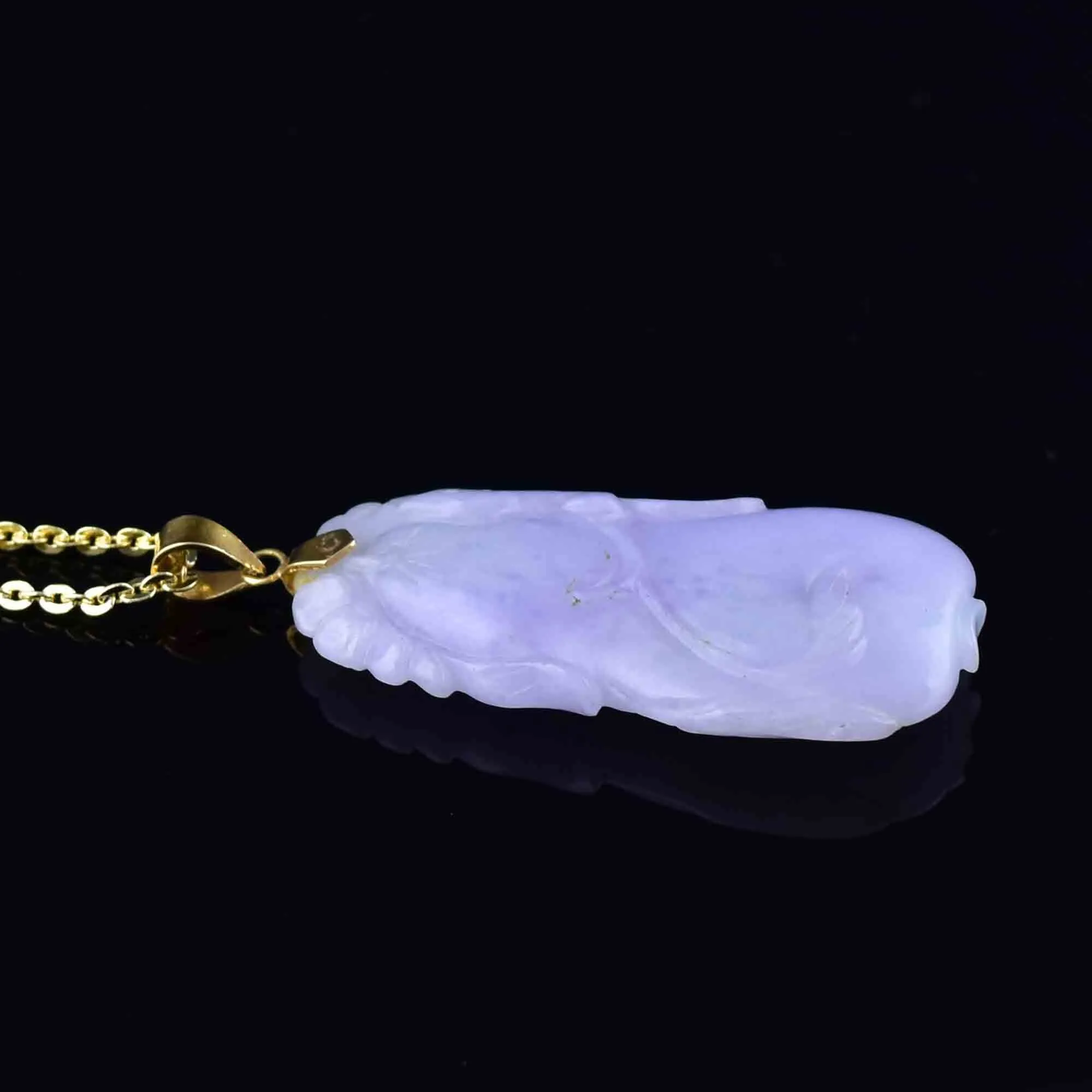 Vintage Carved Purple Jade Pendant Necklace in 14K Gold