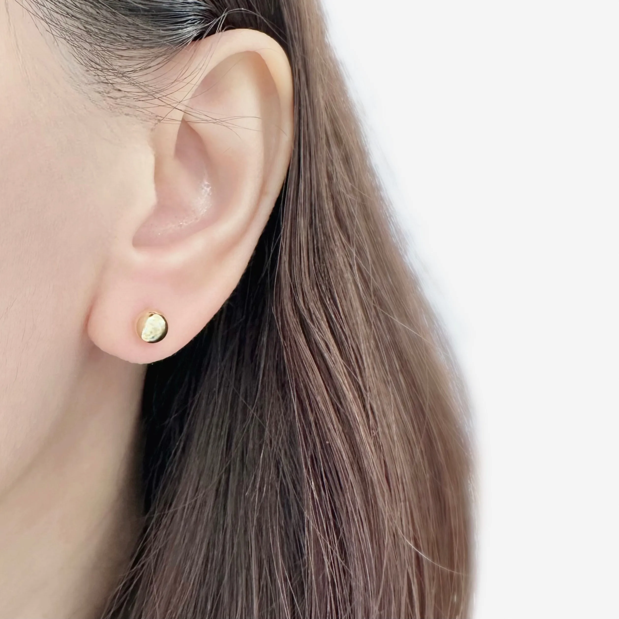 White Mysterious Pearl Earrings