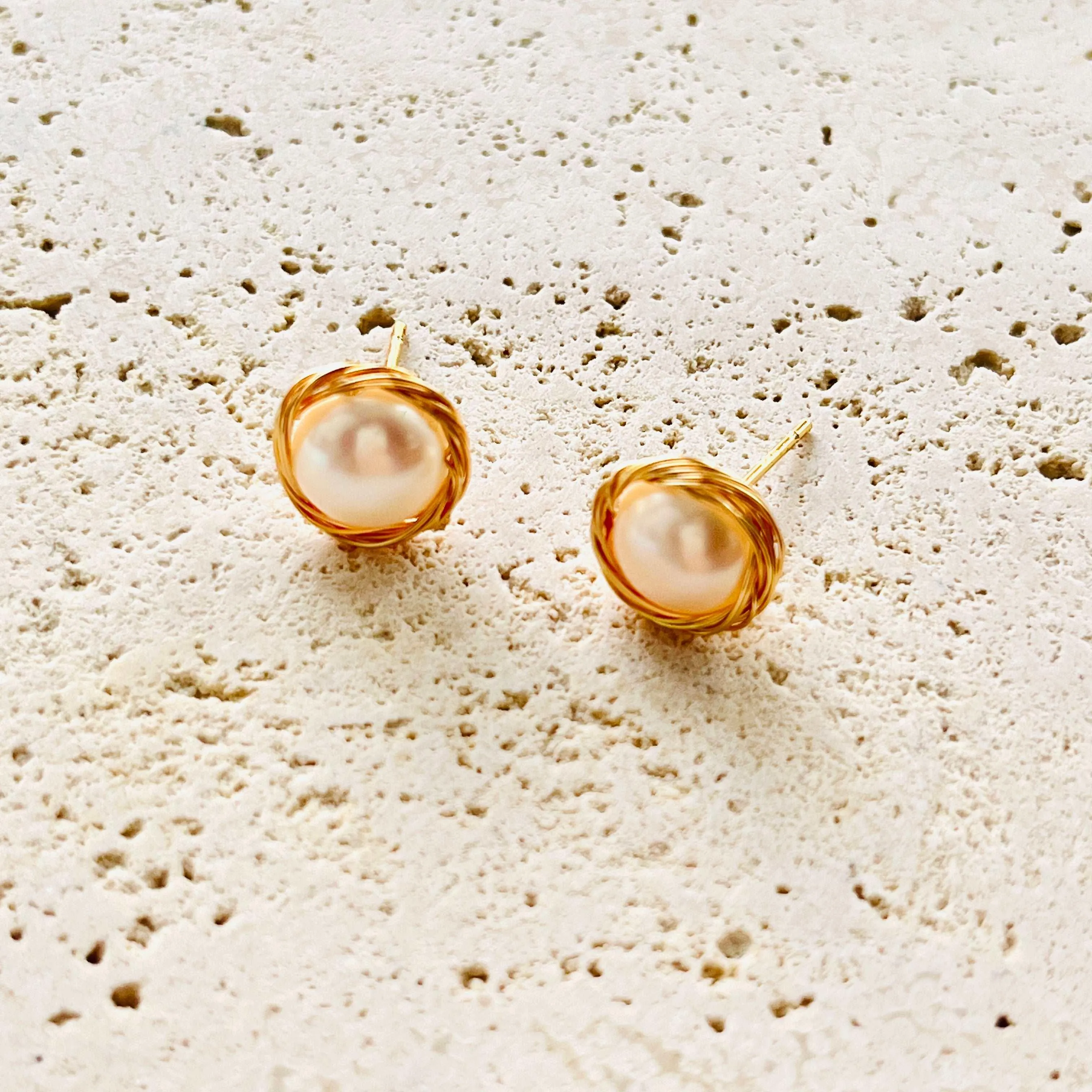 Wire Wrapping Freshwater Pearl Stud Earrings